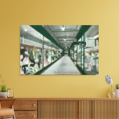 Binnenste Uitzicht van de Arcade van het emporium Canvas Afdruk (Insitu (Woonkamer))