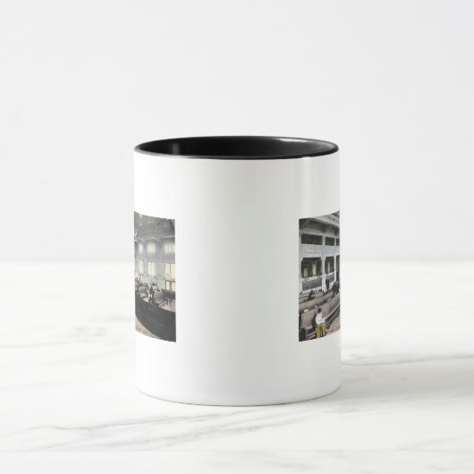 Binnenste Uitzicht van het EU-station Mok (Midden)