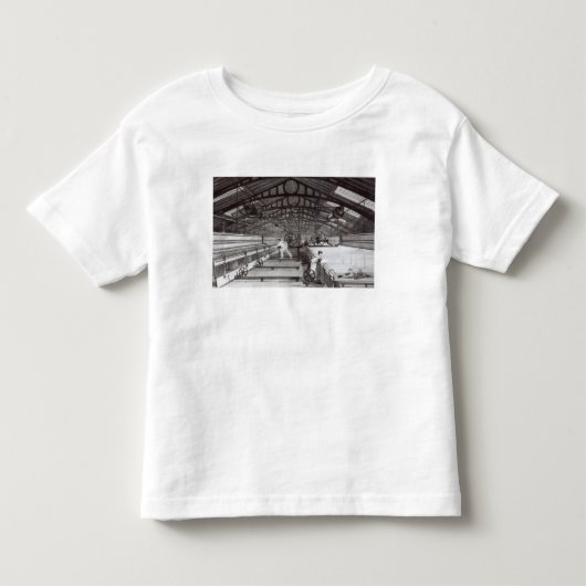 Binnenzijde van een katoenmil kinder shirts (Voorkant)