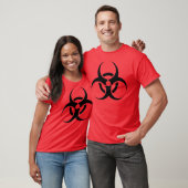 Biologisch gevaar Symbool zwart op rood T-shirt (Unisex)