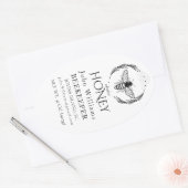 Biologische honingbijkoningin  ovale sticker (Envelop)