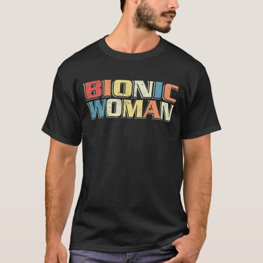 Bionische vrouw krijgt goed heupvervangende operat t-shirt (Voorkant)