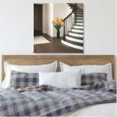 Bird of Paradise Floral Arrangement door een trap Canvas Afdruk (Insitu (Slaapkamer))