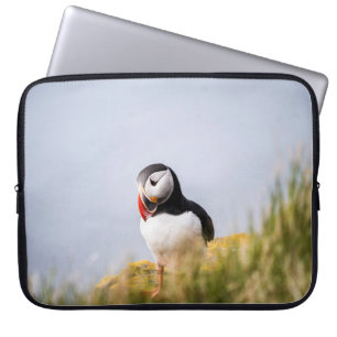 BIRD STANDAARD OP GRAS LAPTOP SLEEVE