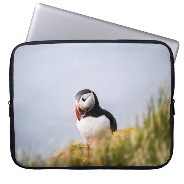 BIRD STANDAARD OP GRAS LAPTOP SLEEVE (Voorkant)