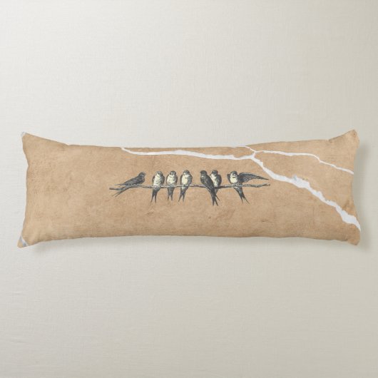 Birds on cracked surface, beige brown and text lichaamskussen (Voorkant)