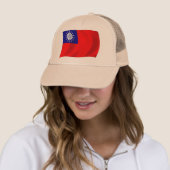 Birma Vlag Hoed Trucker Pet (In situ)