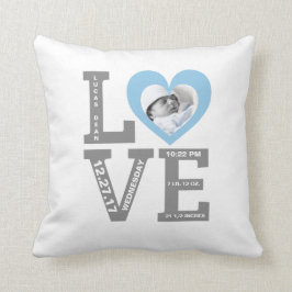 Birth Stats | Modern Typografie Baby Blue Kussen