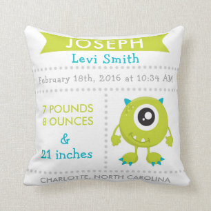 Birth Stats Monster Nursery Pillow Green Kussen