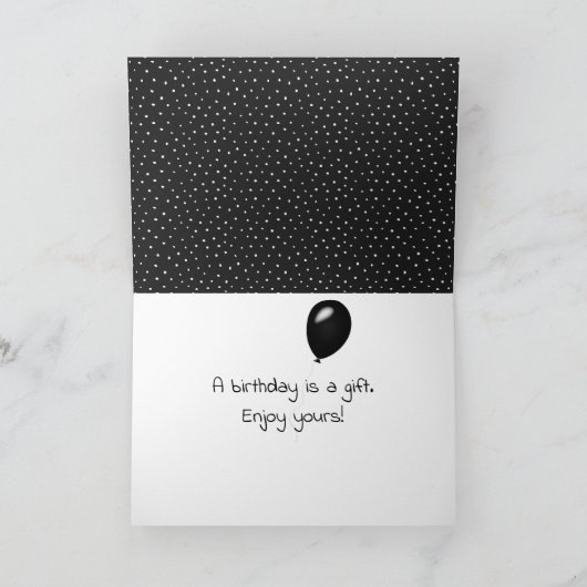 Birthday-ballongezicht op zwart kaart (Binnen)