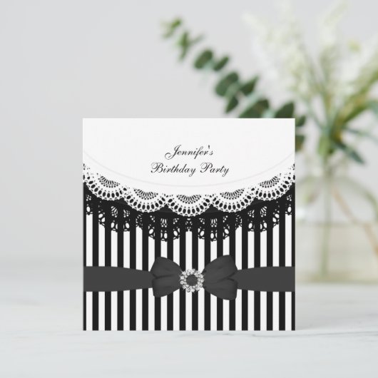 Birthday Black White Lace Bow Stripe Kaart (Staand voorkant)