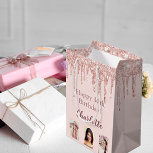 Birthday blush roos goud glitter druppelt foto medium cadeauzakje