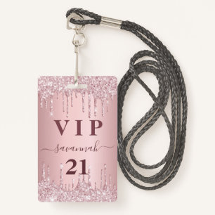 Birthday blush roze glitter druppelt vip uitnodigi badge