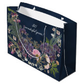 Birthday Botanische Floral op Donkere marineblauw Groot Cadeauzakje (Achterkant Gekanteld)