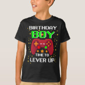 Birthday Boy Tijd om VideoGame Birthday op te waar T-shirt (Voorkant)