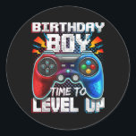 Birthday Boy Time Gamer Level Up Video Game Ronde Sticker<br><div class="desc">De game van de Birthday Boy Time Level Up Video Game Birthday Gift. Perfect gift voor je vader,  moeder,  papa,  mannen,  vrouwen,  vriend en familieleden op de dag van de Thanksgiving,  kerstdag,  Moederdag,  vaderdag,  4 juli,  1776 Onafhankelijke dag,  Veteranendag,  Halloween Dag,  Patrick's Day</div>