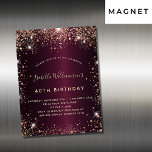 Birthday burgundy roos gold magnet<br><div class="desc">Voor een elegante 40e (of enige leeftijd) verjaardag. Een geweerkleurde achtergrond. Gedemoreerd met roos goudfaux glitter,  sparkles. Geef een persoonlijke naam,  leeftijd en partijgegevens op en voeg deze toe. De naam wordt geschreven met een handgeschreven stijlmanuscript</div>