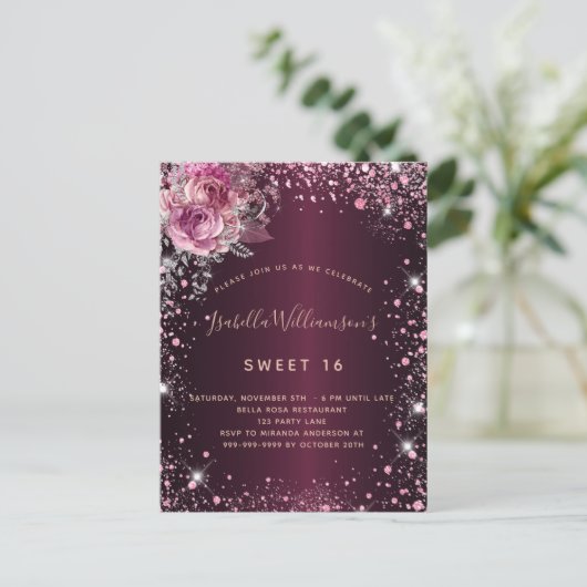 Birthday burgundy roze glitter floral glamour uitnodiging briefkaart (Staand voorkant)