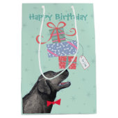 Birthday Cadeaus Black Lab Medium Cadeauzakje (Voorkant)