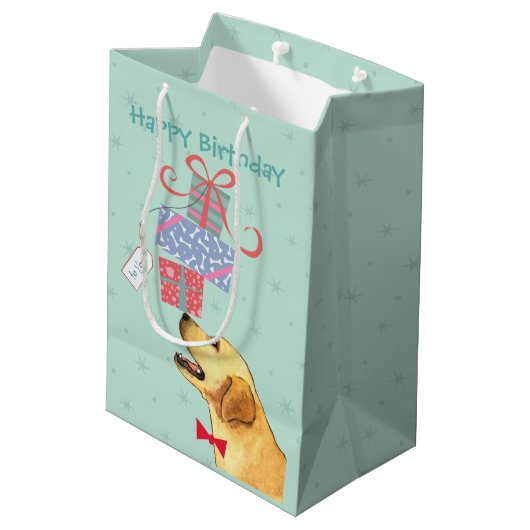 Birthday Cadeaus Yellow Lab Medium Cadeauzakje (Achterkant Gekanteld)