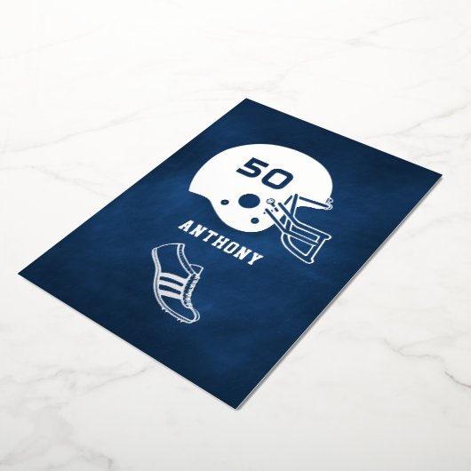 Birthday Chalkboard, Football van de marine en zil Folie Uitnodiging (Gedraaid)