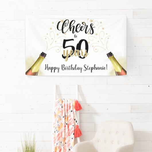'Birthday CHEERS' NAAR # YEARS Black Gold Script Spandoek (Insitu)