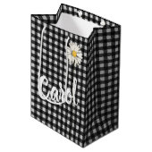 Birthday Daisy en naam op Gingham Medium Cadeauzakje (Voorkant Gekanteld)