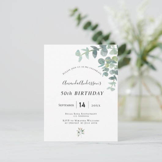 Birthday eucaluptus genera witte uitnodiging (Staand voorkant)