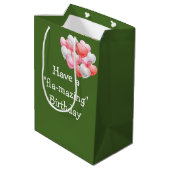 Birthday Flamingo In Sneakers With Headphones Medium Cadeauzakje (Achterkant Gekanteld)