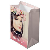 Birthday foto hallo 30 roos goud medium cadeauzakje (Voorkant Gekanteld)