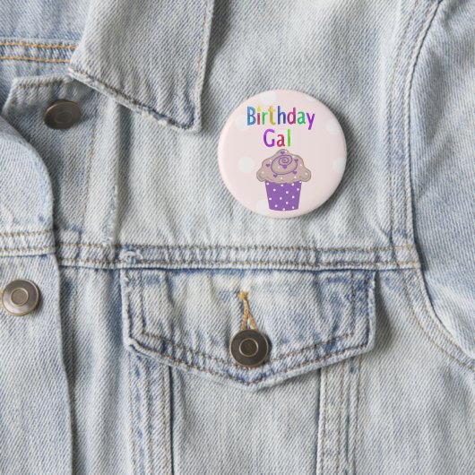 Birthday Gal Polka Dot Cupcake Ronde Button 5,7 Cm (In situ)