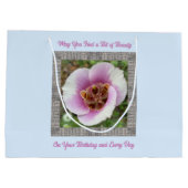 Birthday Gift Bag met Unique Clay Mariposa Lily Groot Cadeauzakje (Achterkant)