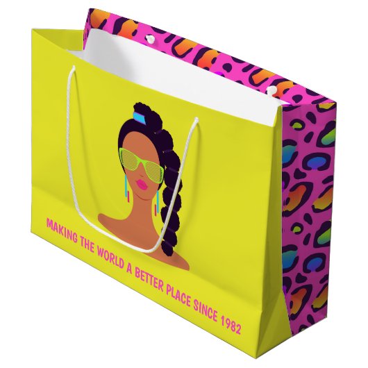 Birthday Gift Bag uit 1980 Groot Cadeauzakje (Voorkant Gekanteld)