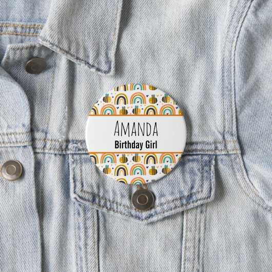 Birthday Girl Cute Bumble Bee and Rainbows Pattern Ronde Button 7,6 Cm (In situ)