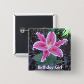 Birthday Girl Lily Button Corsage (Voorkant /achterkant)