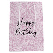 Birthday Girl with Fingers Forming a Heart Medium Cadeauzakje (Achterkant)