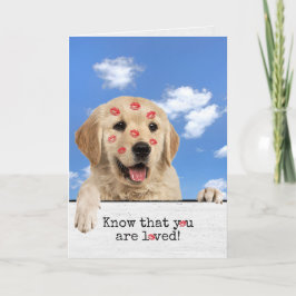 Birthday Golden Retriever met Lipstick Kisses Kaart