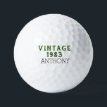 Birthday Golfer Funny 40th 40th Green Black Golfballen<br><div class="desc">Gelukkige veertigste verjaardag!  1983,  groene,  zwarte Par 40 golfbal. Grappig 40ste verjaardag. Ideaal voor hem,  vader,  broer,  man,  partner. Golfer cadeauidee. Pas het aan met een naam.</div>