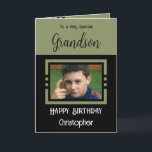 Birthday Grandson voegt fotonaam groen zwart toe Kaart<br><div class="desc">Voor een heel bijzondere kleinzoon. Gelukkige verjaardag. Voeg een naam en een foto toe. Groen en zwart.</div>