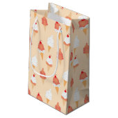 Birthday Ice Cream Cone with Sprinkles Pattern Klein Cadeauzakje (Achterkant Gekanteld)