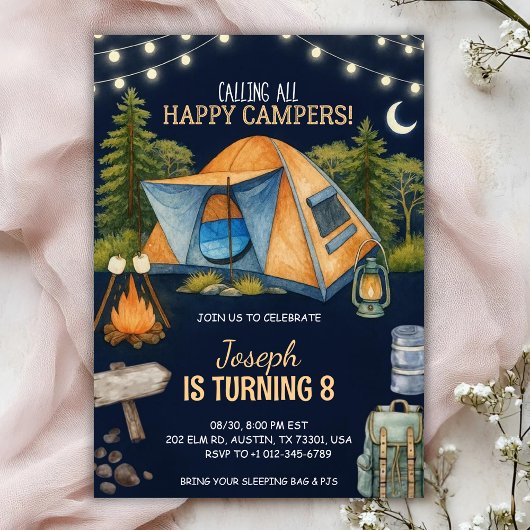 Birthday invitation featuring a camping theme kaart