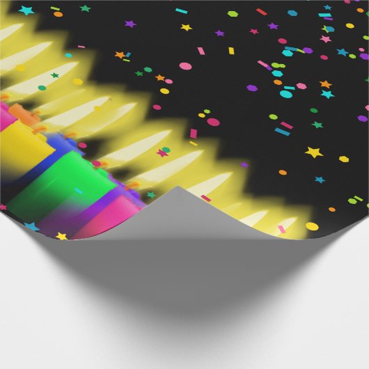 Birthday-kaarsen en Confetti op zwart Cadeaupapier (Hoek)