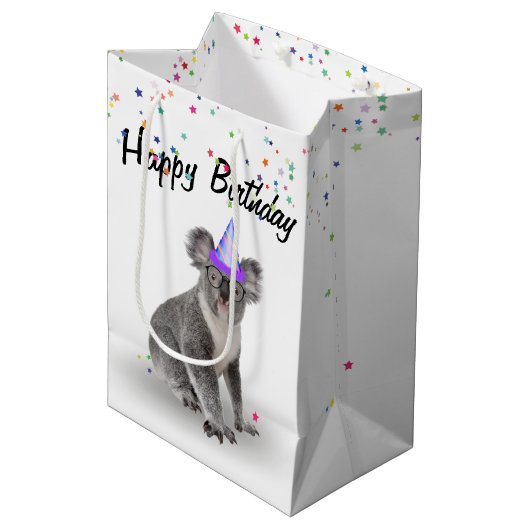 Birthday Koala Beer en Star Confetti Medium Cadeauzakje (Voorkant Gekanteld)
