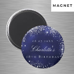 Birthday navy blue zilverglitter magneet<br><div class="desc">Voor een 18e (of om het even welke leeftijd) verjaardag. De blauwe achtergrond van de marine, de blauwe kleur is ongelijk. Gedrooid met faux zilverglitter. Pas een datum, naam en leeftijd/gebeurtenis aan en voeg deze toe. Witte letters. Kan worden gebruikt als koepel, partijvoordeel of als sparen de Datum voor uw...</div>