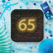 Birthday Neon 65 Sign on Brick Wall Papieren Bordje (Feest)