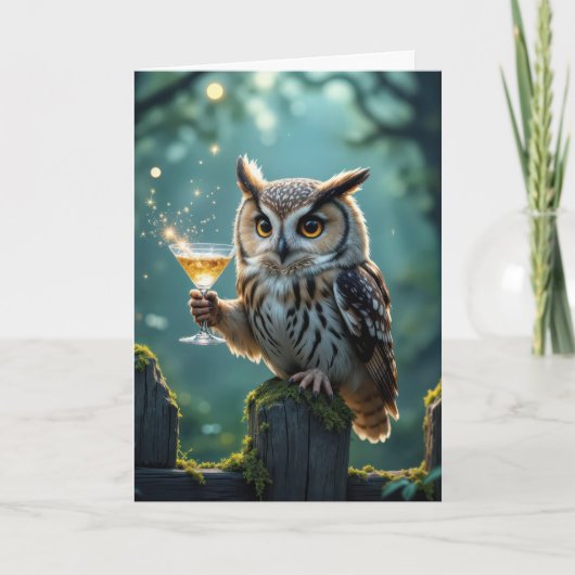 Birthday Owl Holding a Cocktail In a Forest Kaart (Voorkant)