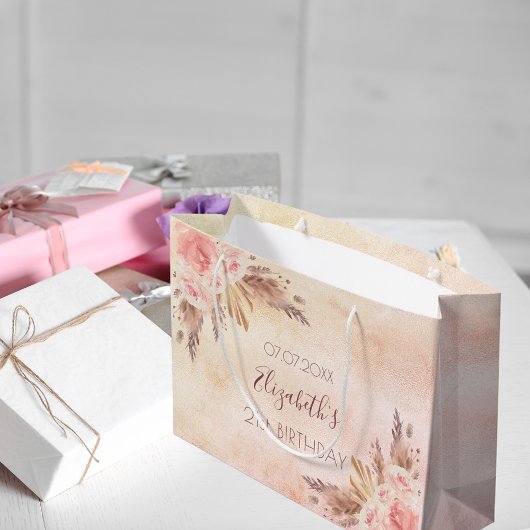 Birthday pampas gras goudroze roos floraal groot cadeauzakje