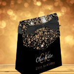 Birthday Party black glitter gold monogram Bedankdoosjes<br><div class="desc">Elegant,  klassiek,  glamoureus en meisjes voor een 21e (of om het even welke leeftijd) verjaardagsfeest. Een zwarte achtergrond,  versierd met gouden glitter. Personaliseer en voeg een naam,  een monogram initiaal en een leeftijd van 21 toe.</div>