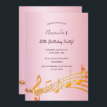 Birthday party blush roze muzieknoten kaart<br><div class="desc">Een trendy,  moderne 50e of elke feestdag voor de leeftijd. Een zwarte roze achtergrond,  en faux gouden muzieknoten,  donker roos goudkleurige letters. Achterzijde: muzieknoten en een wazige roze achtergrond.</div>