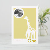 Birthday Party Invitation Gentle Giraffe Kaart (Staand voorkant)